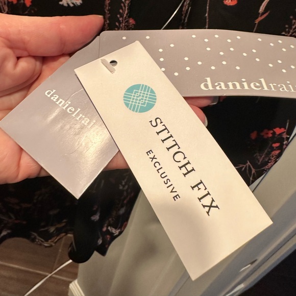 NWT Danielrainn blouse size small - Picture 5 of 5